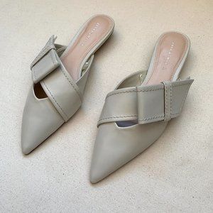 NWOT ZARA Mules with 'bow' detail Sz 6 / 36